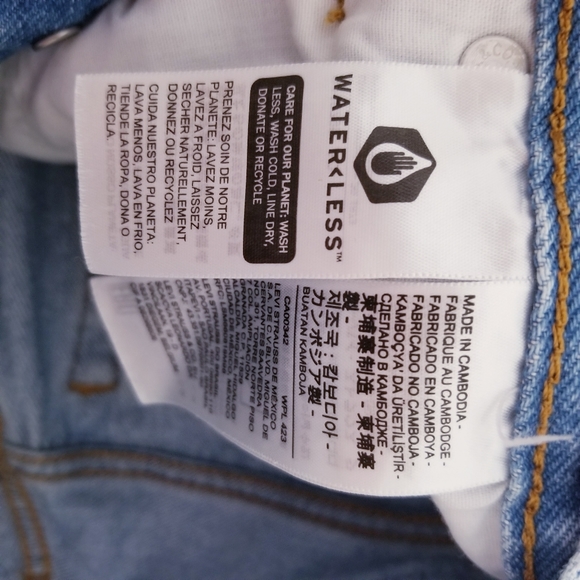 Levis 501 button fly jean shorts - Picture 15 of 15